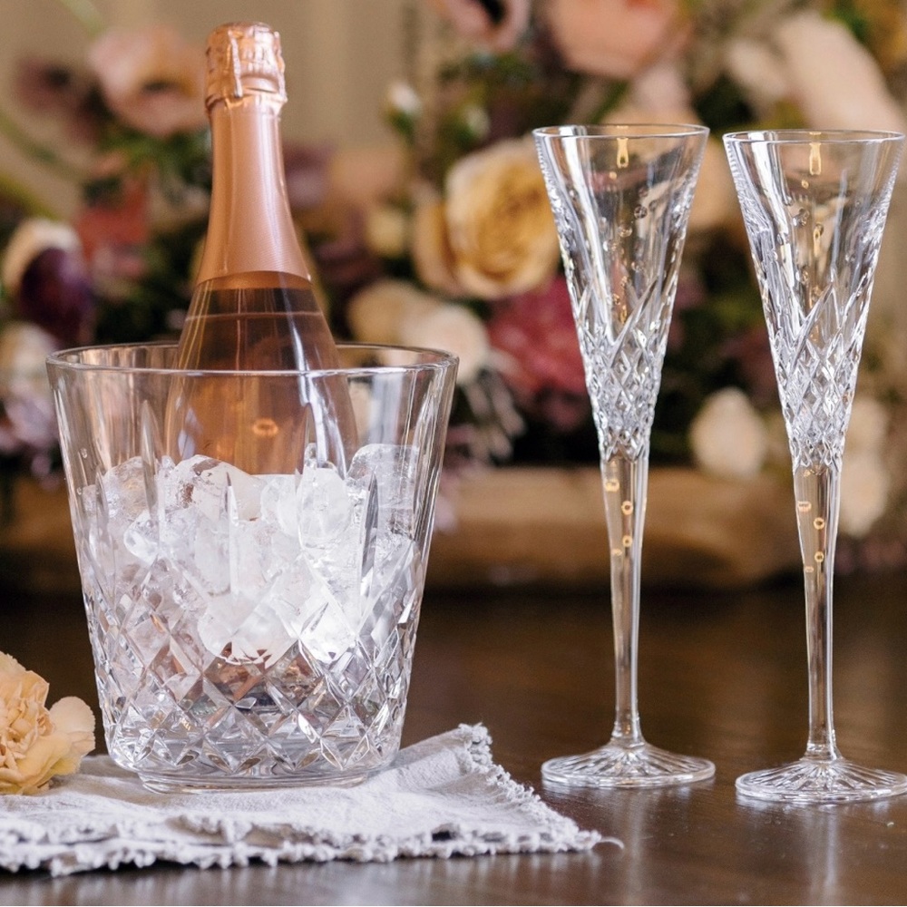 Beautiful Waterford Lismore Toasting Champagne Flutes, Set of 2 - Picture 6 of 6